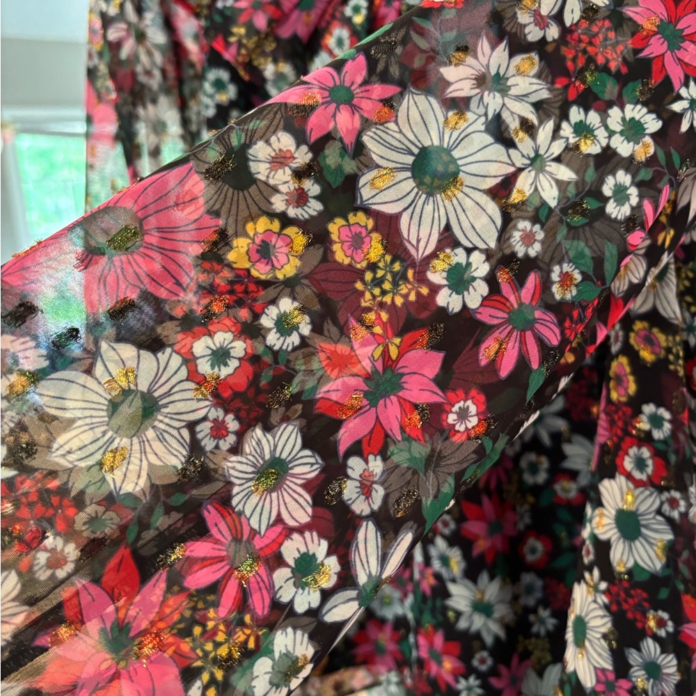 Draper James Top. New with tags. Gretchen top. Long sleeve. Amaryllis floral.
